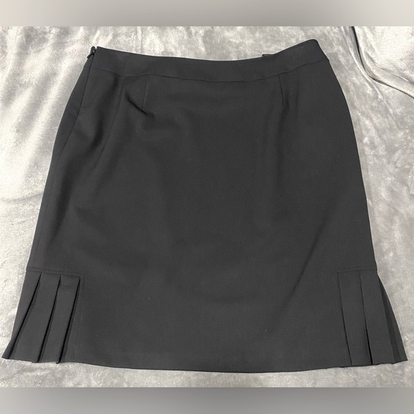 Tahari Arthur S Levine Lined Skirt - Picture 1 of 7